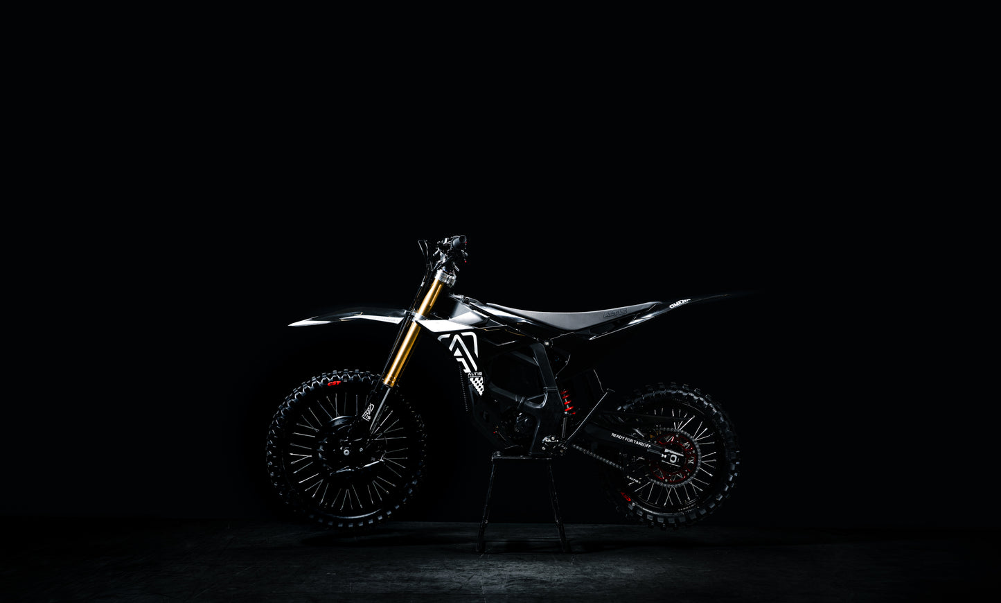 Altis Omega (Preorder)