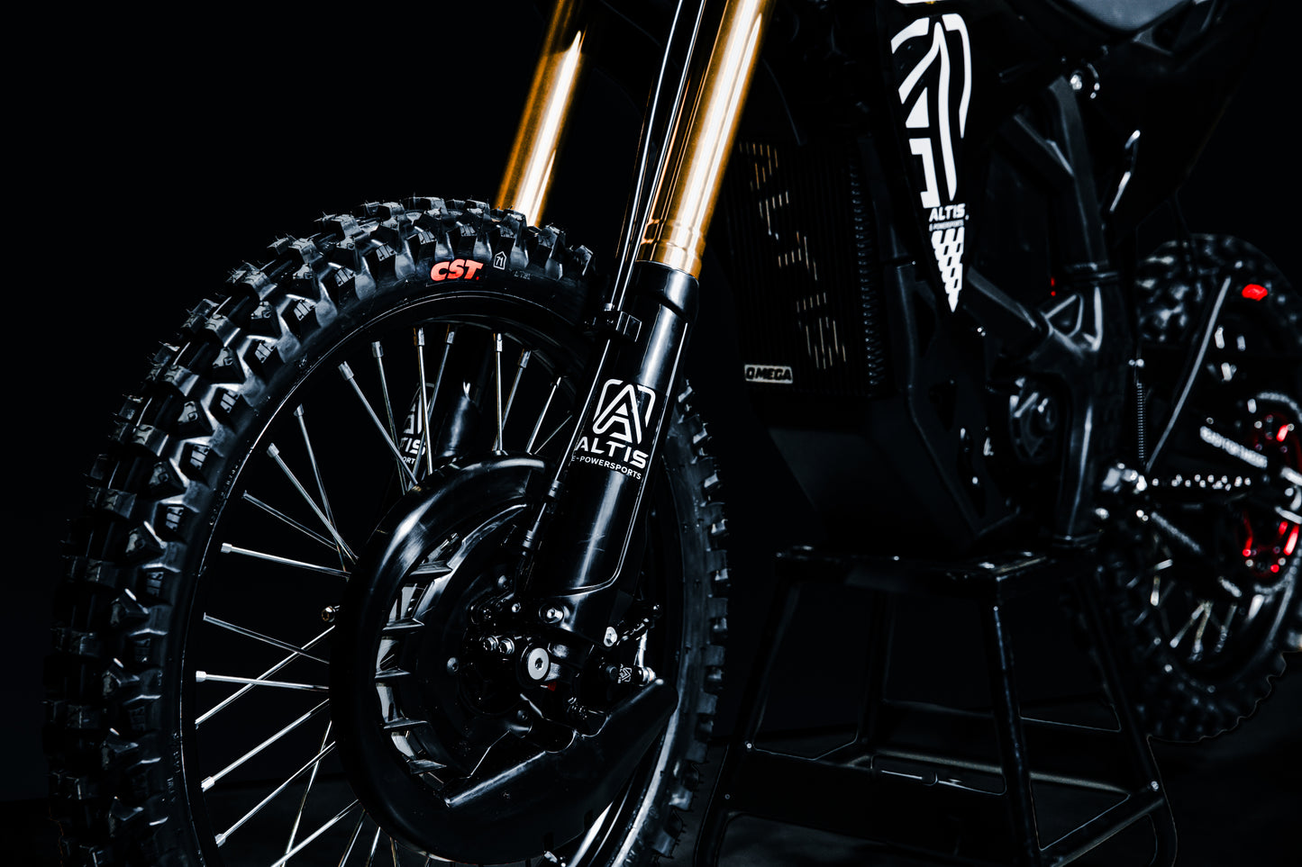 Altis Omega (Preorder)